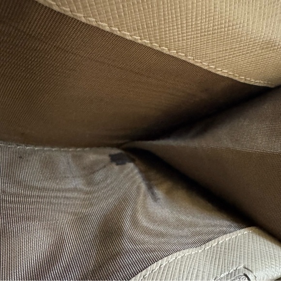 Salvatore Ferragamo Gancini Logo Beige Leather Long Continental Wallet - Picture 13 of 16